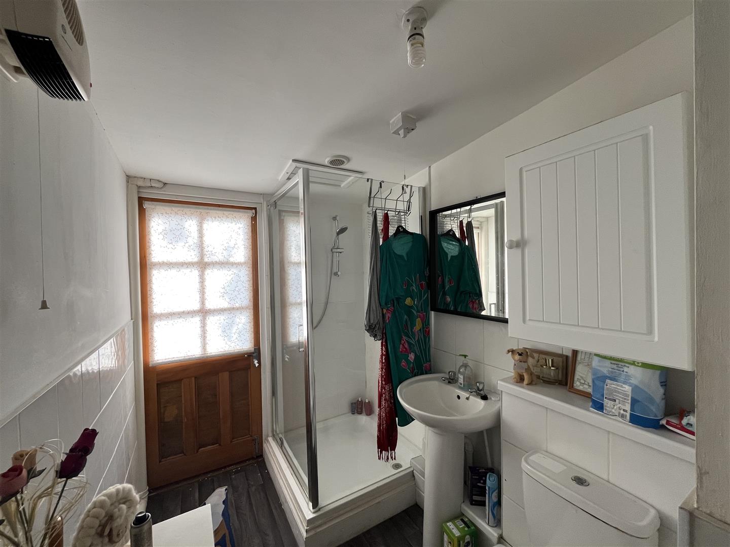 Byron Avenue, Warwick 8